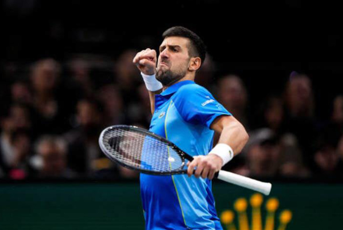 Djokovic tay vợt số một thế giới đánh bại đương kim vô địch Sinner dành vé vào chơi tại vòng bán kết