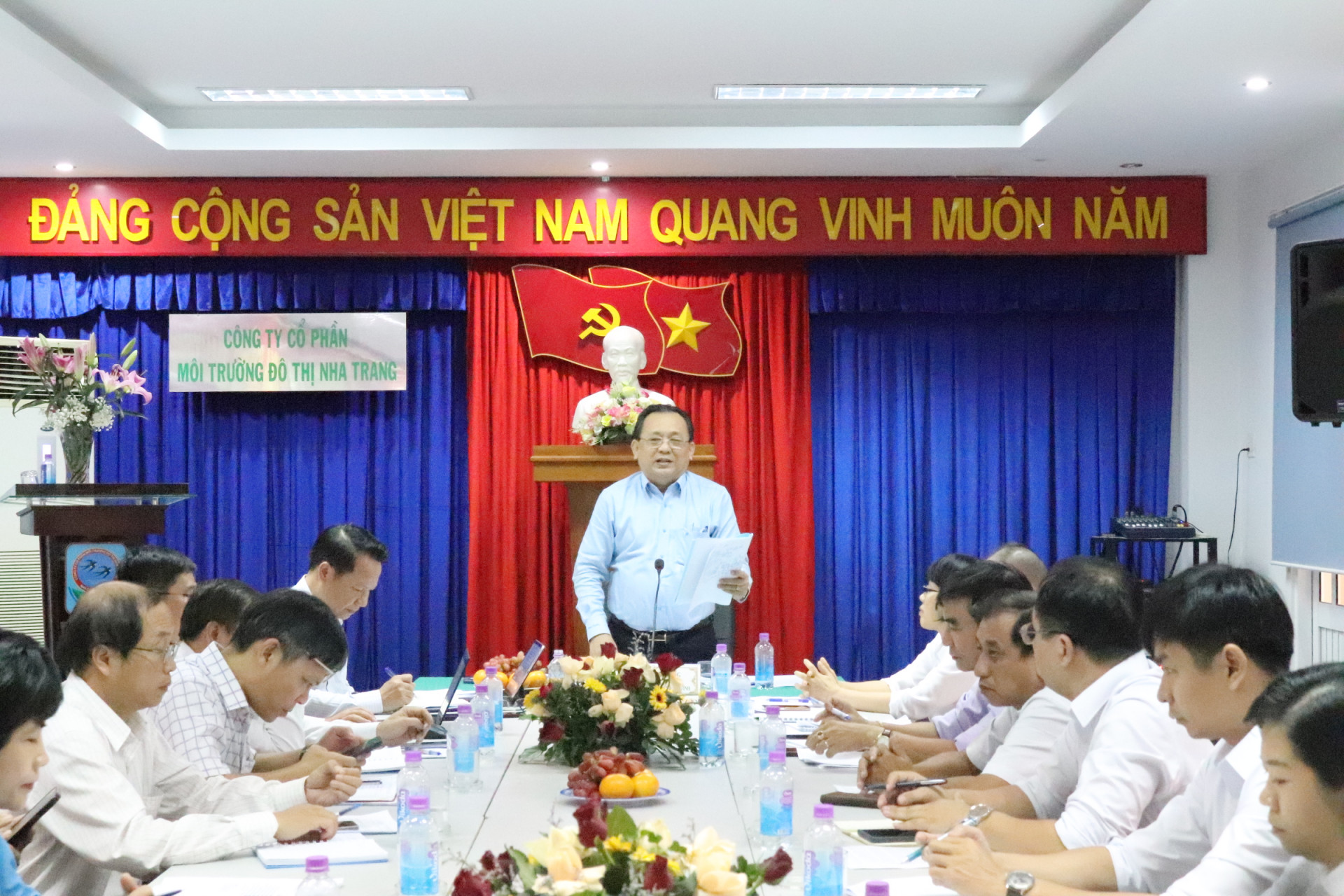 Ông Lê Hữu Hoàng phát biểu kết luận tại buổi làm việc. 