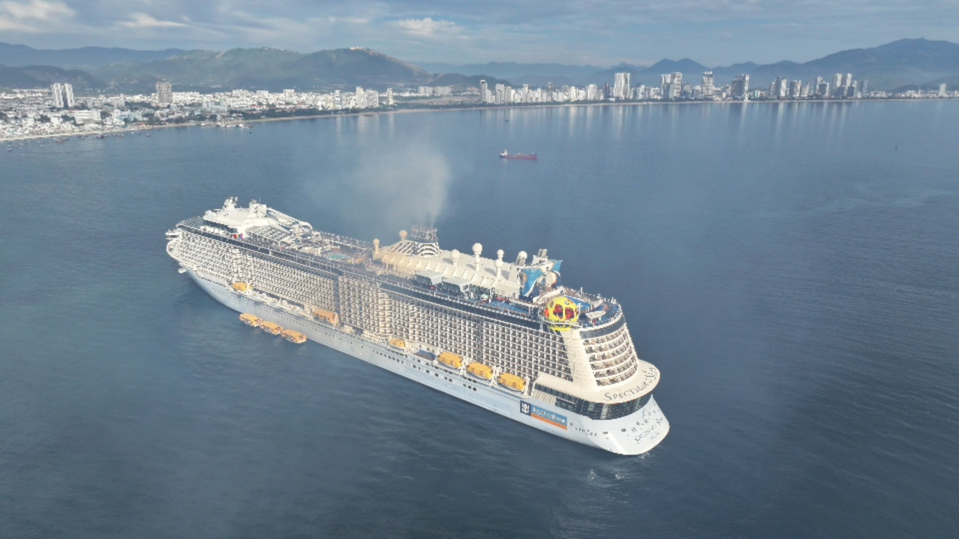 Tàu Spectrum of the Seas đến Nha Trang tháng 8-2023. Ảnh: Quốc Bảo