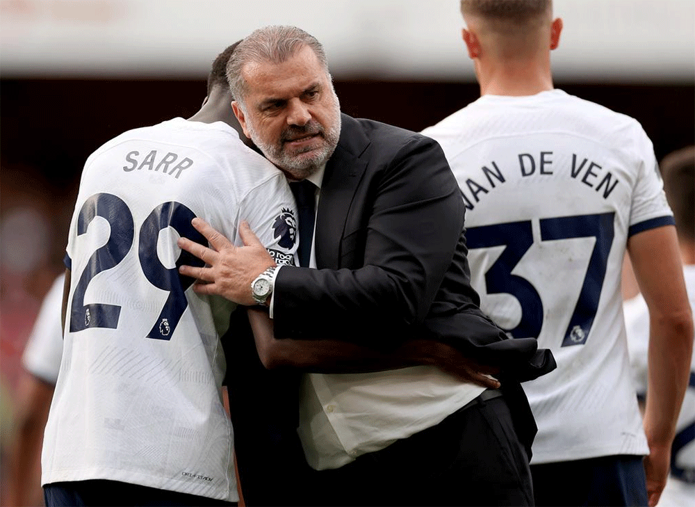 “Tuần trăng mật” giữa Ange Postecoglou và Tottenham đã chấm dứt sau 2 trận thua liên tiếp trước Chelsea và Wolvehampton Wanderers.