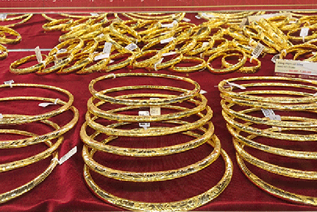 Giá vàng tăng 200.000 đồng mỗi lượng