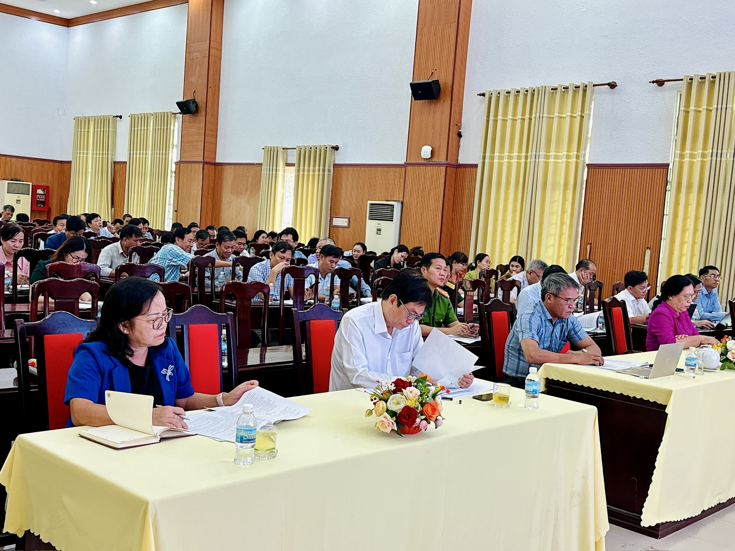 Thành ủy Cam Ranh: Hội nghị quán triệt, triển khai các văn bản đại hội Đảng các cấp tiến tới đại hội toàn quốc lần XIV của Đảng