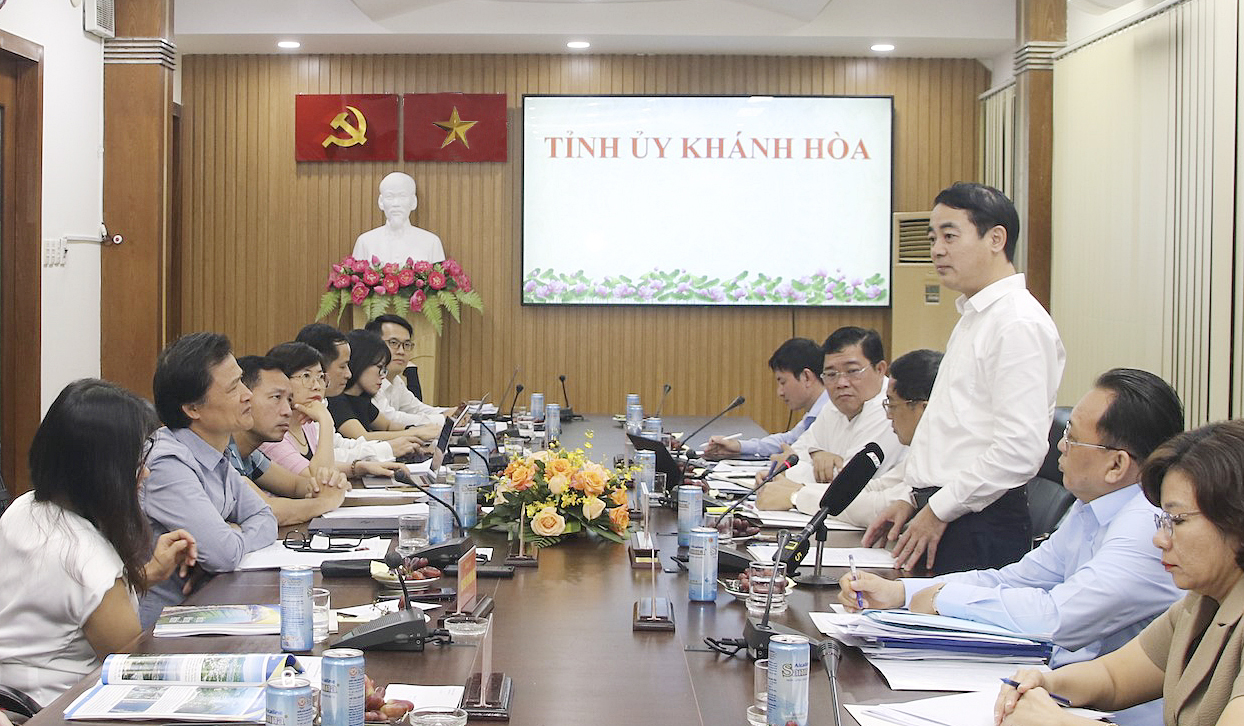 Bí thư Tỉnh ủy Nghiêm Xuân Thành làm việc với các cơ quan báo chí Trung ương