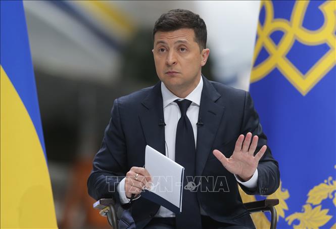 Tổng thống Ukraine Volodymyr Zelensky phát biểu tại một cuộc họp báo ở Kiev. Ảnh tư liệu: THX/TTXVN
