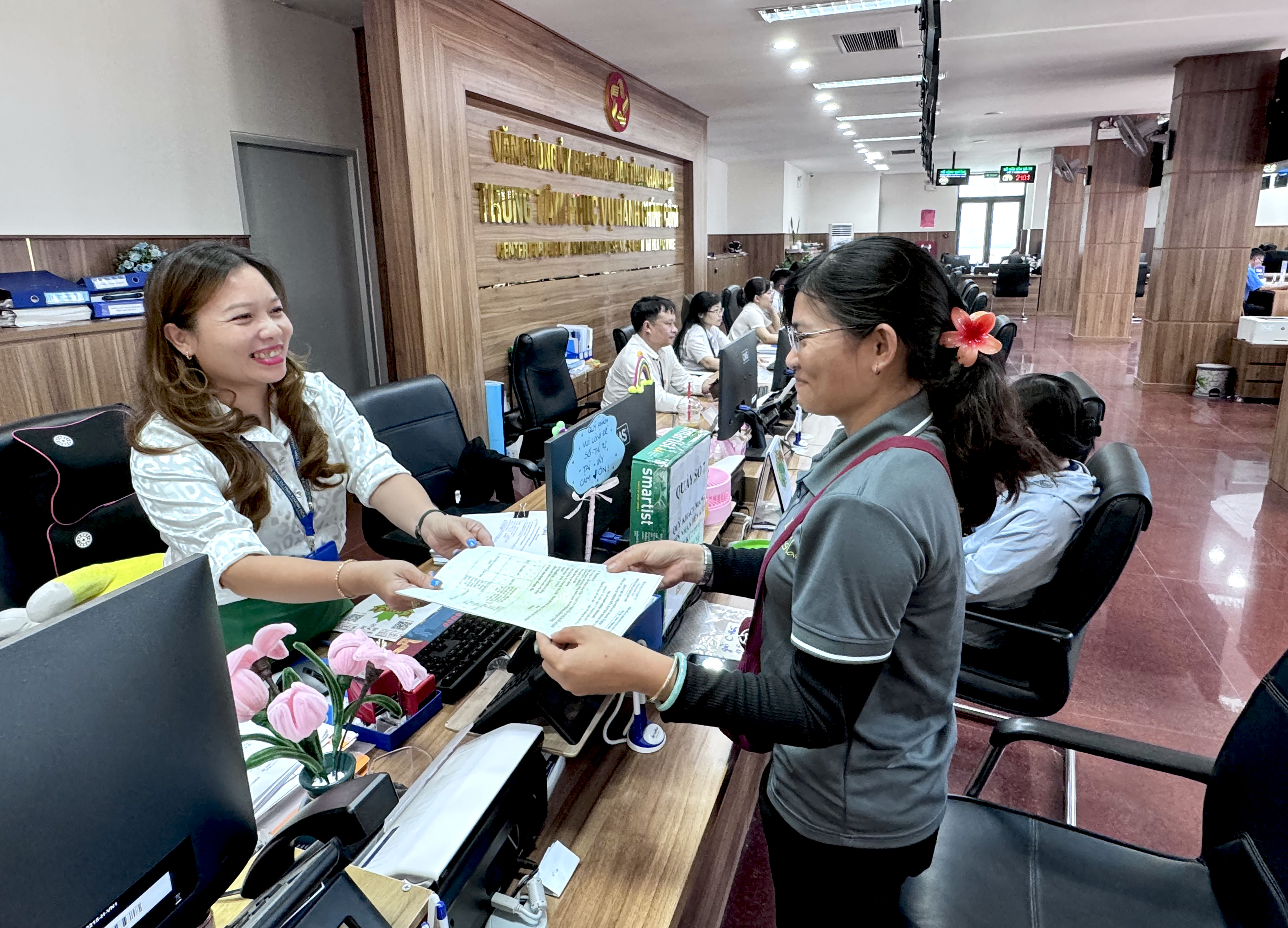 Người dân hài lòng hơn về sự phục vụ