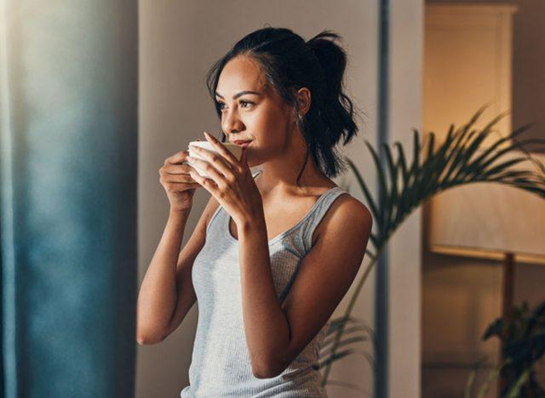 6 lợi ích tuyệt vời của việc uống nước ấm mỗi ngày