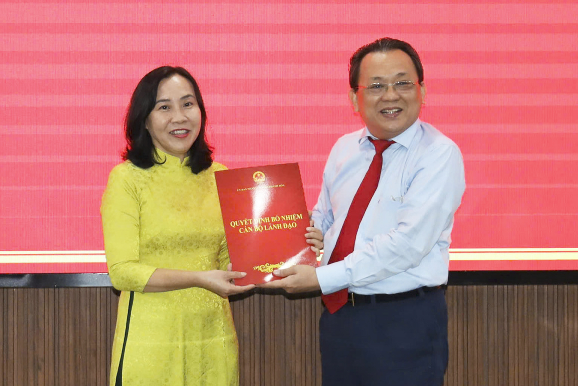 Bà Bùi Thị Khánh Vân giữ chức Phó Giám đốc Sở Tài chính tỉnh Khánh Hòa