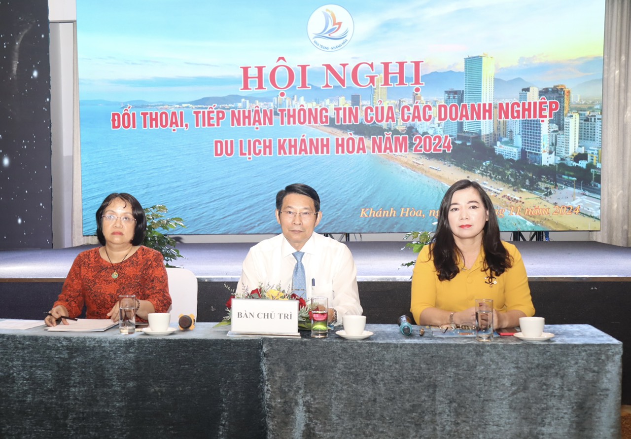Đối thoại, tiếp nhận thông tin của các doanh nghiệp du lịch