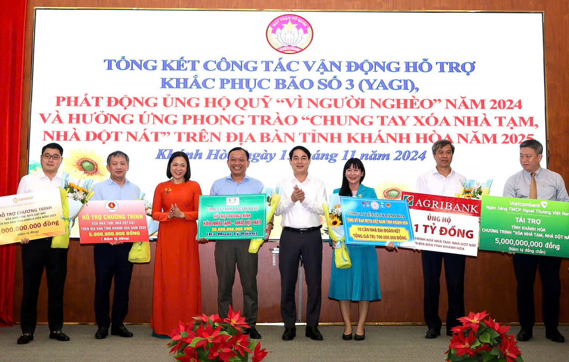 Phát động ủng hộ Quỹ “Vì người nghèo” và phong trào “Chung tay xóa nhà tạm, nhà dột nát”