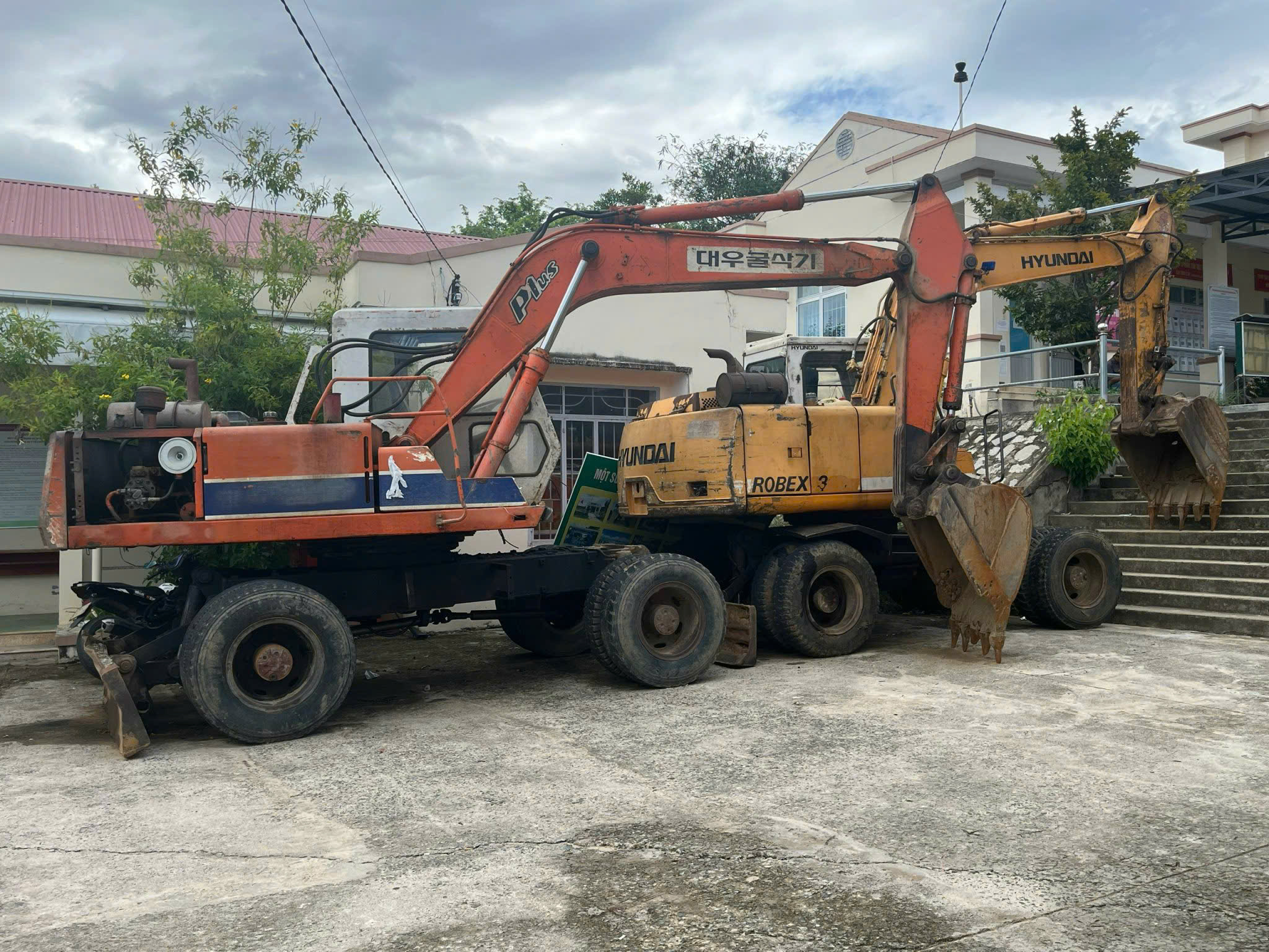 Huyện Cam Lâm: Xử phạt 75 triệu đồng, tịch thu tang vật liên quan đến vụ khai thác cát trái phép