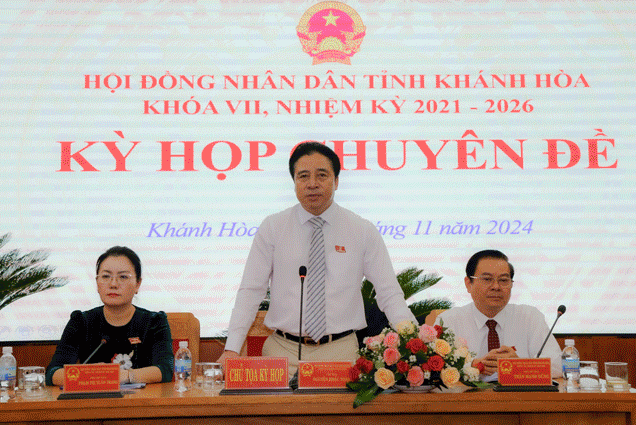 Podcast: Bản tin ngày 6-11