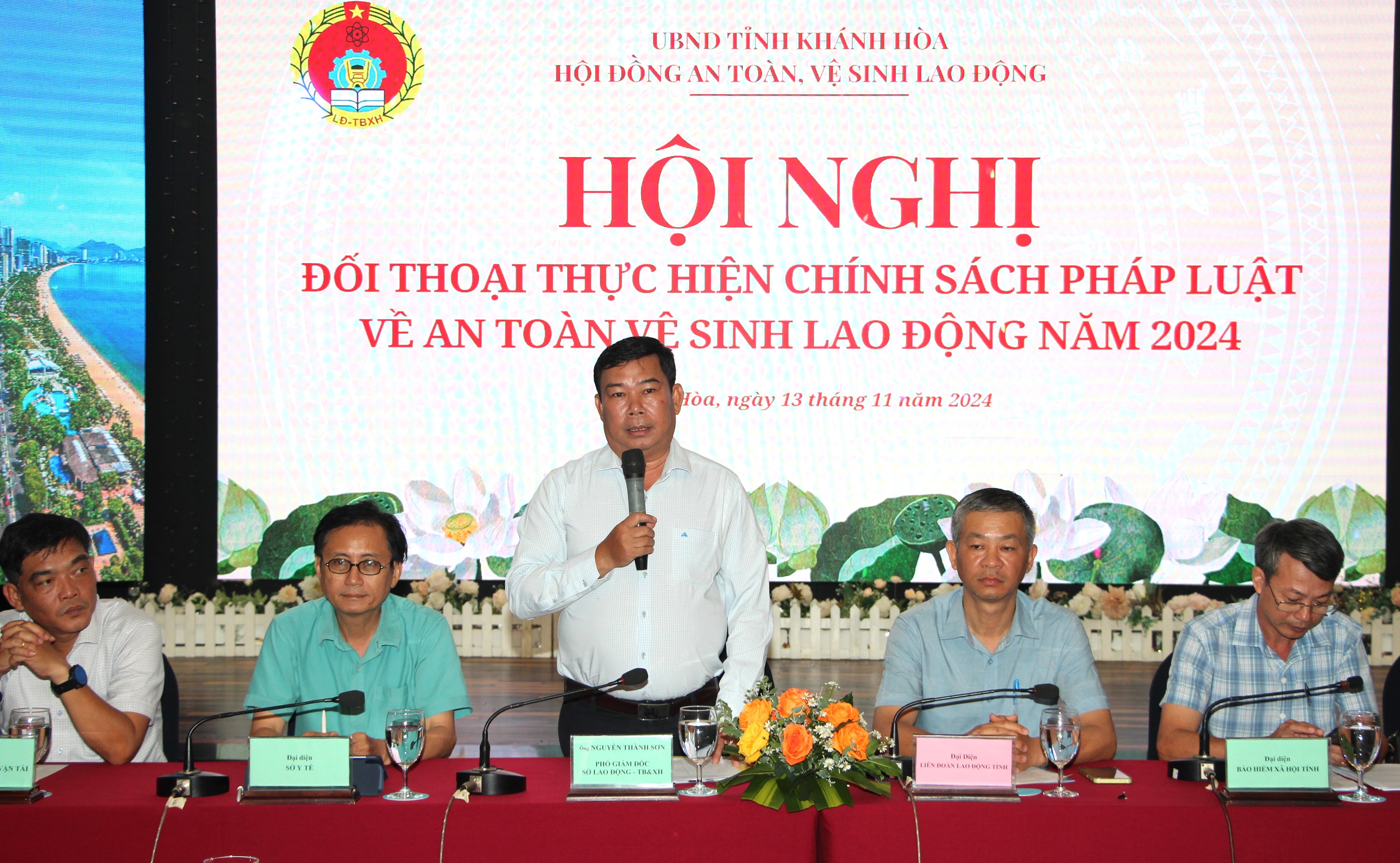 Đối thoại với hơn 200 doanh nghiệp