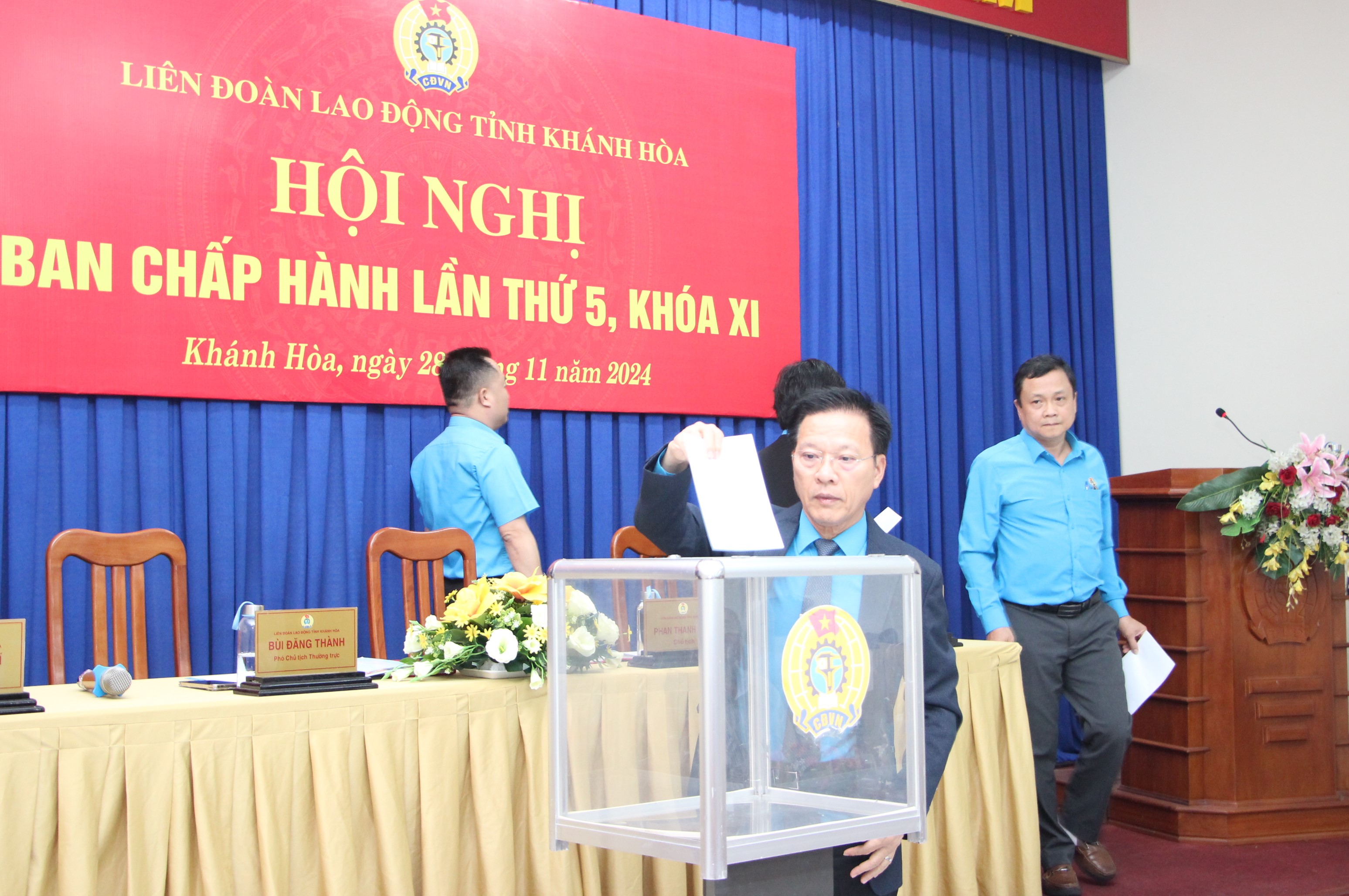 Hội nghị Ban Chấp hành Liên đoàn Lao động tỉnh Khánh Hòa lần thứ 5