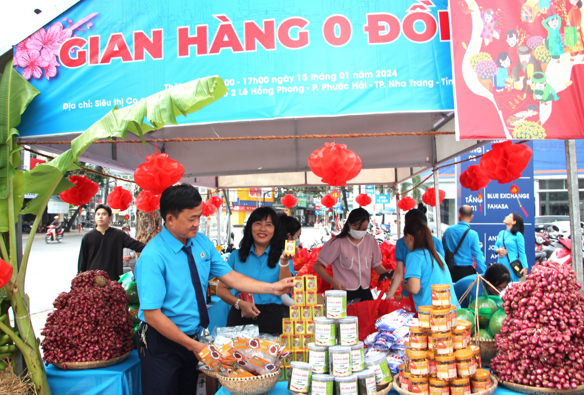 Gian hàng 0 đồng do công đoàn cấp ngành, huyện tổ chức dành cho đoàn viên, người lao động diệp tết năm 2024.