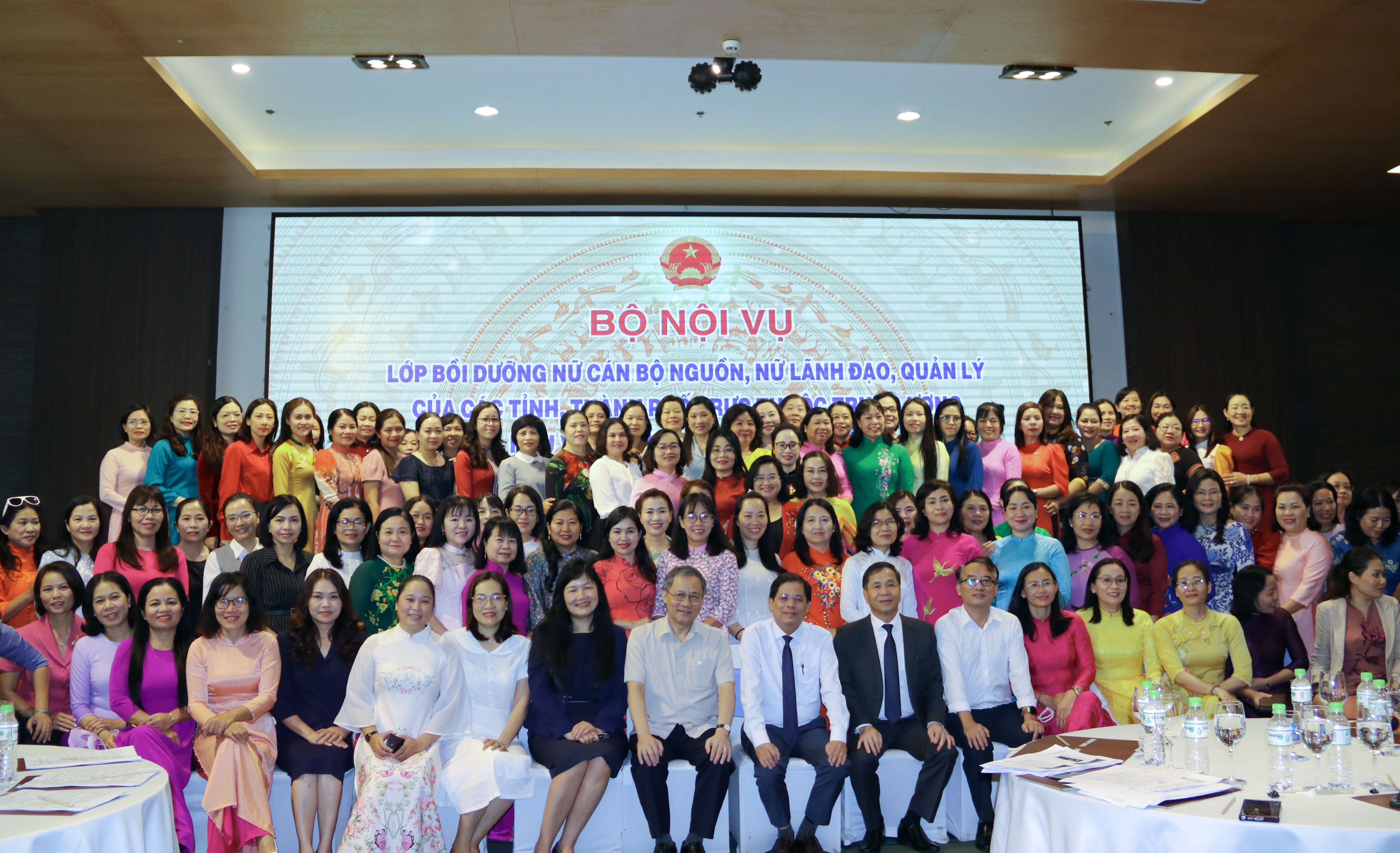 Khai mạc lớp bồi dưỡng cho nữ lãnh đạo, quản lý các tỉnh khu vực miền Trung và miền Nam