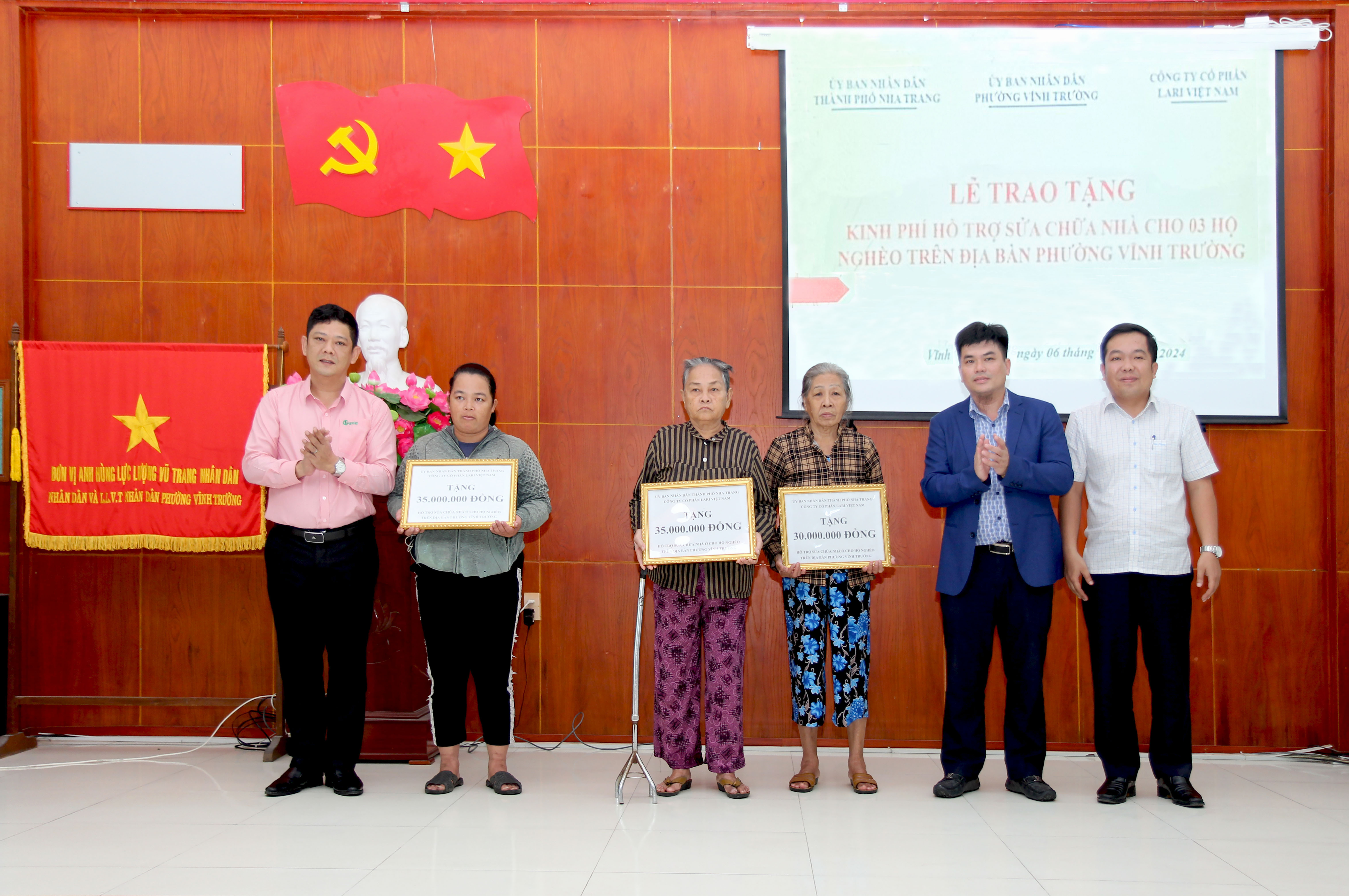 Hỗ trợ 100 triệu đồng sửa chữa nhà cho 3 hộ nghèo phường Vĩnh Trường