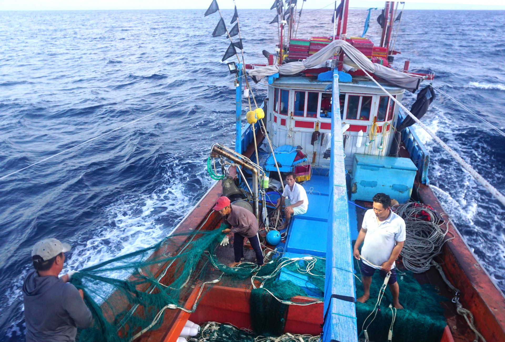 Cao điểm chống khai thác IUU 