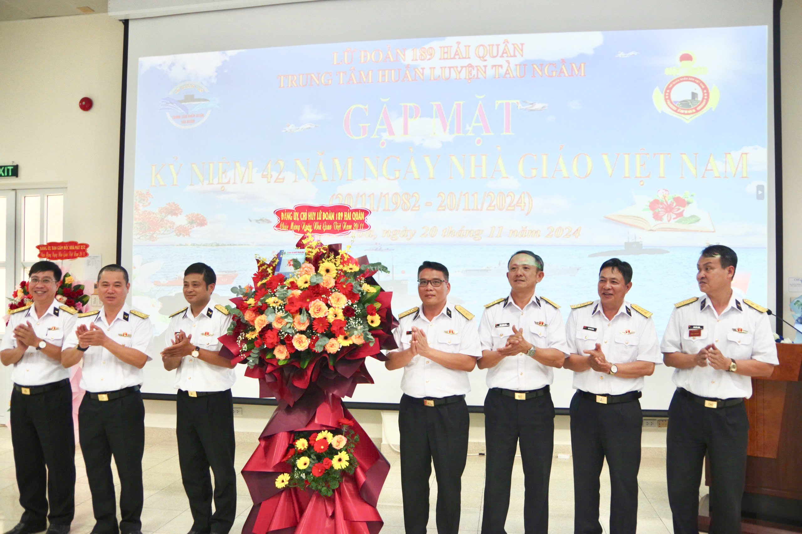 Trung tâm Huấn luyện tàu ngầm, Lữ đoàn 189 gặp mặt kỷ niệm Ngày Nhà giáo Việt Nam