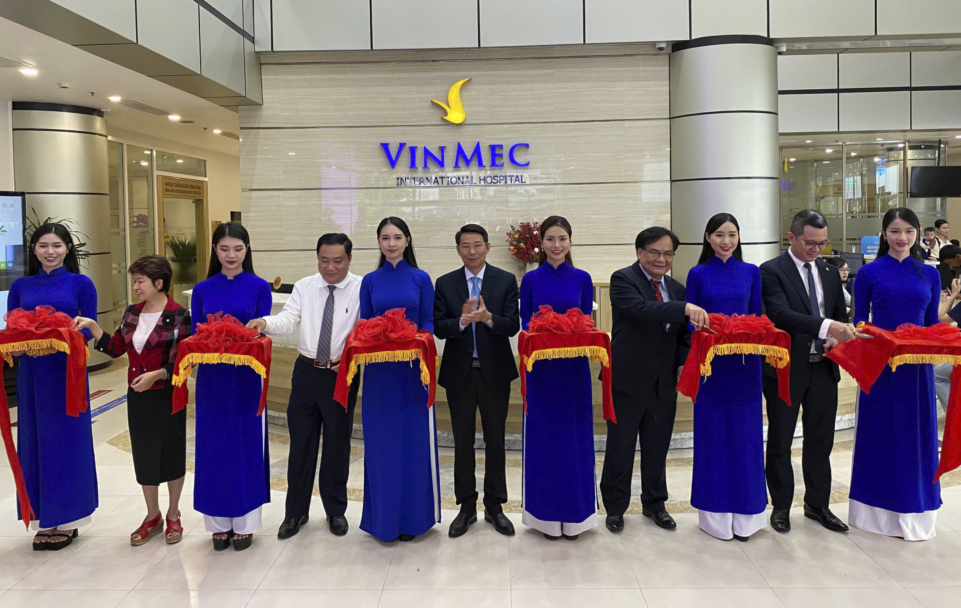 Bệnh viện Đa khoa Quốc tế Vinmec Nha Trang khai trương hệ thống CTScan GE Revolution Apex 1975 lát cắt