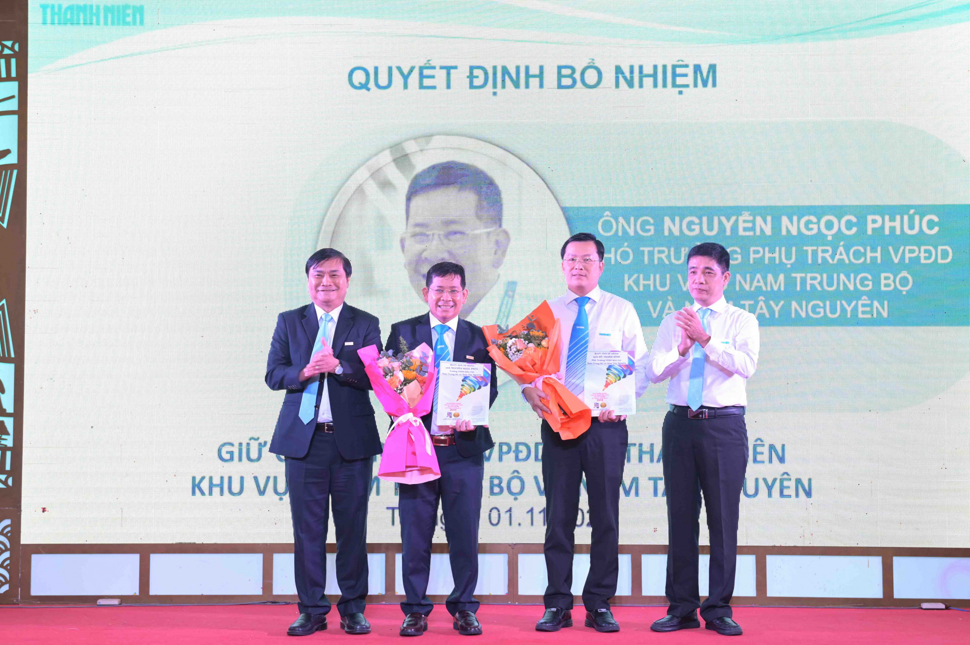 Lãnh đạo Báo Thanh Niên trao quyết định bổ nhiệm Trưởng Văn phòng đại diện, Phó Trưởng Văn phòng đại diện khu vực Nam Trung bộ và Nam Tây nguyên.