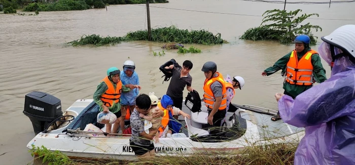 Xã Vạn Ninh: Mưa lớn gây ngập diện rộng
