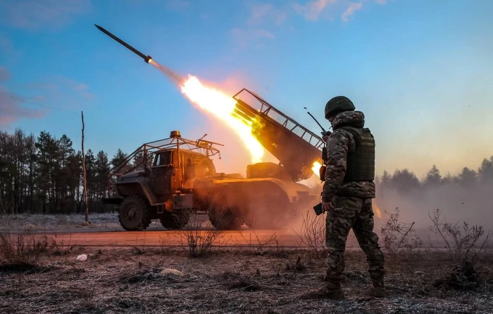 Chiến tranh tên lửa: Cuộc đấu cạn kiệt kinh tế của cả Nga và Ukraine