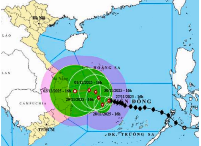 Bão gây sóng cao tới 9m ở đặc khu Trường Sa