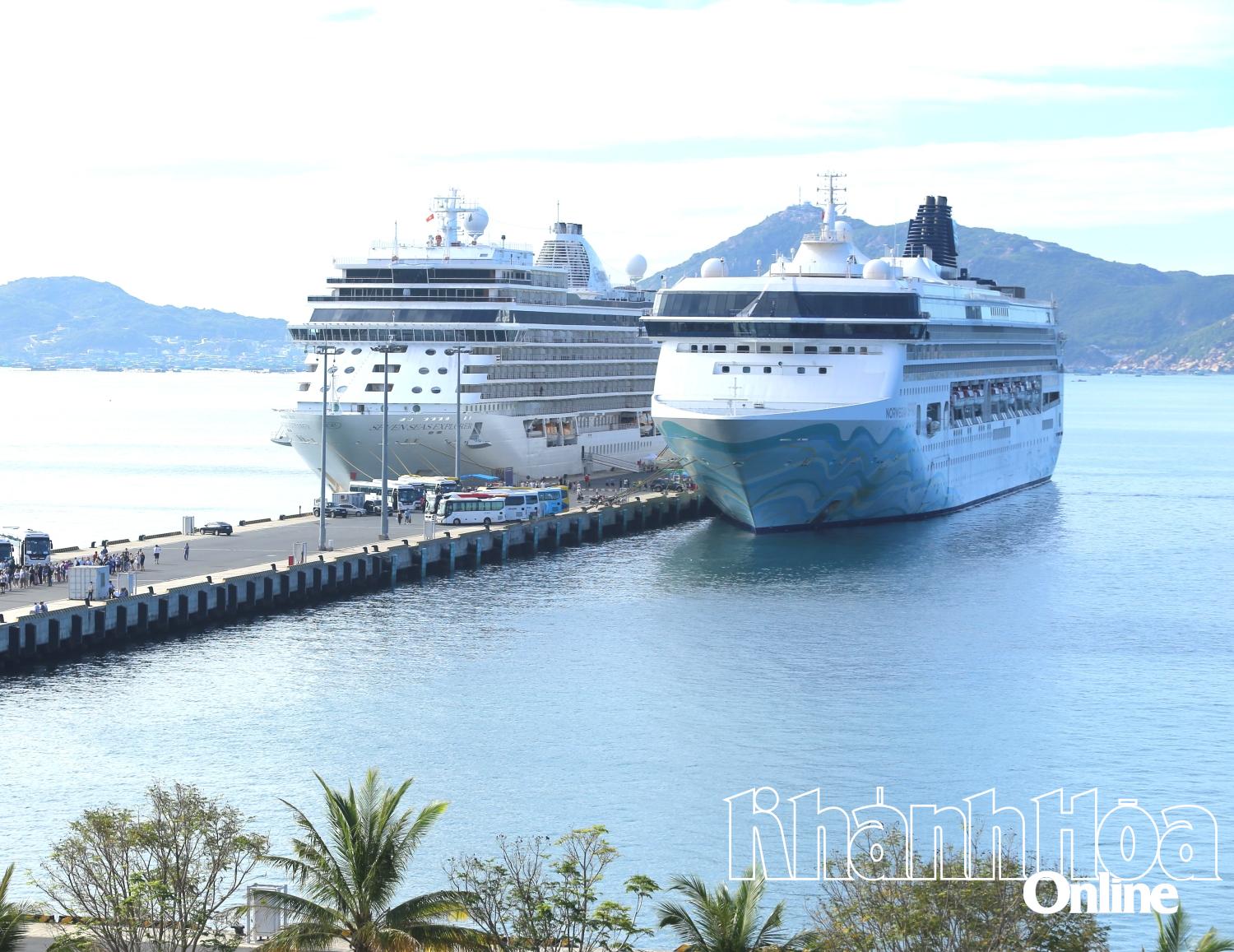 Norwegian Spirit and Seven Seas Explorer both docked at Cam Ranh International Port on February 14, 2025.