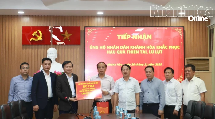 Học viện Chính trị Quốc gia Hồ Chí Minh và Công ty TNHH KN Cam Ranh ủng hộ tỉnh Khánh Hòa 9 tỷ đồng khắc phục hậu quả thiên tai