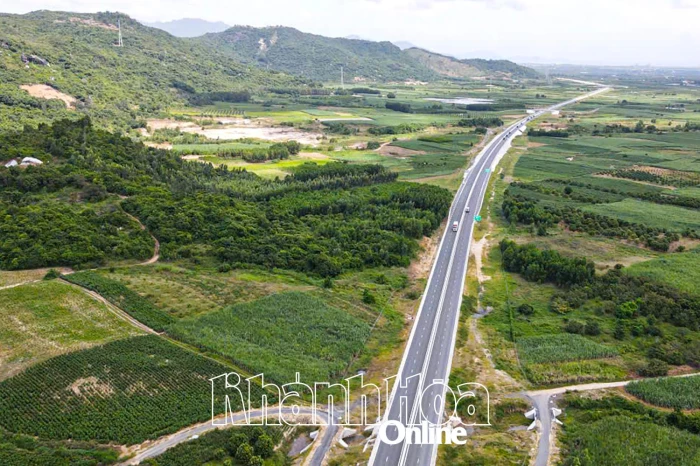 Công trình đường từ Ninh Sơn đi Tà Năng: Sẽ thúc đẩy mạnh mẽ giao thương và du lịch