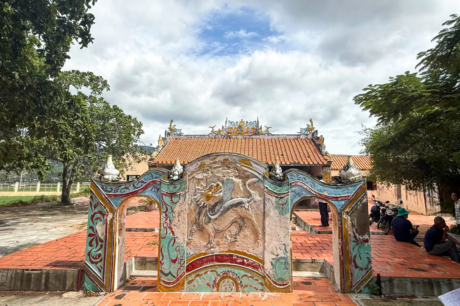 Khanh Nhon Communal House

