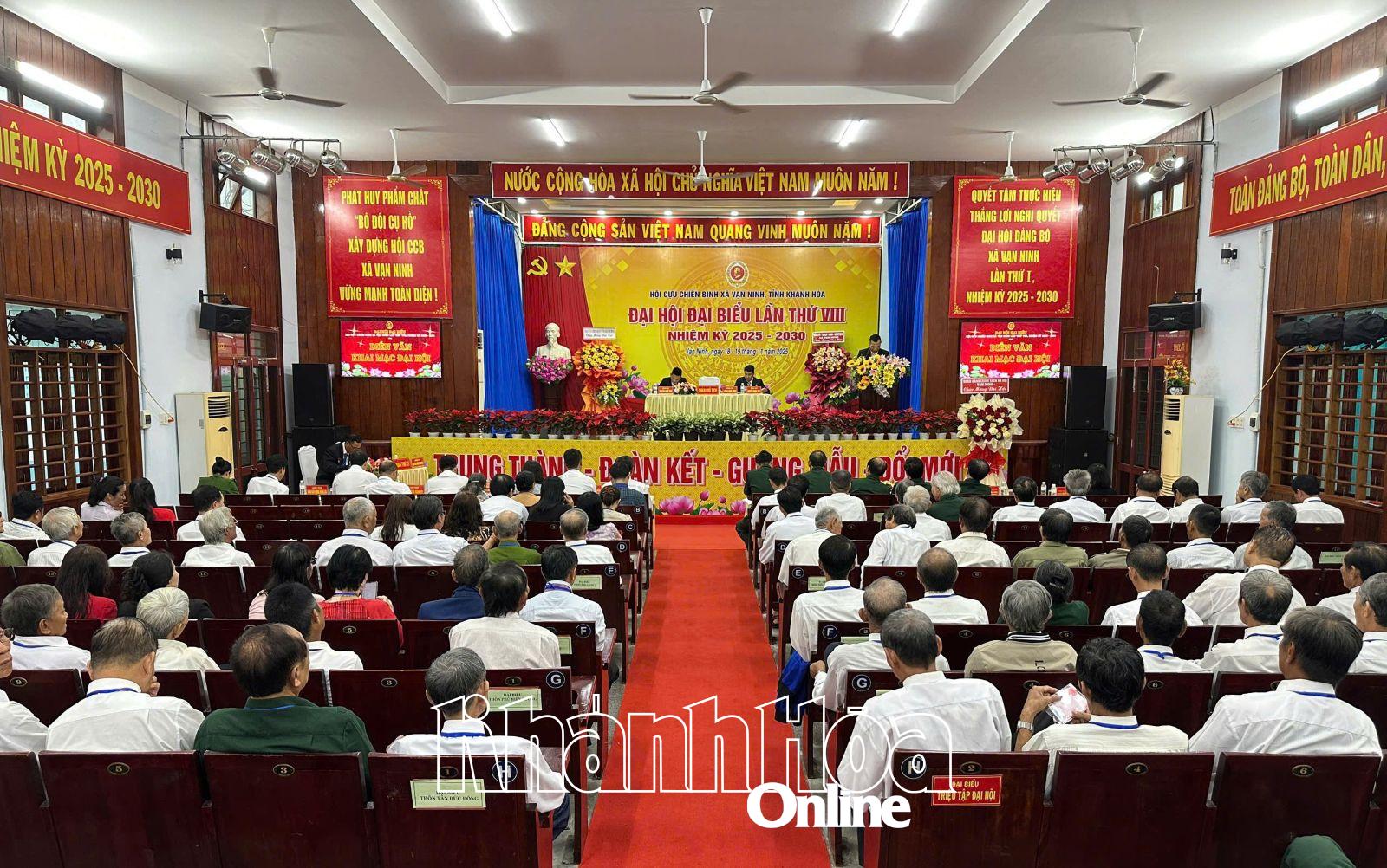 Quang cảnh tại đại hội.