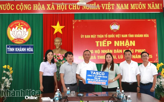 Công ty Cổ phần Tasco ủng hộ tỉnh Khánh Hòa 500 triệu đồng khắc phục hậu quả mưa lũ