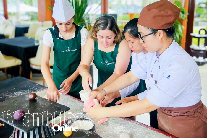 Tăng tốc thu hút khách quốc tế