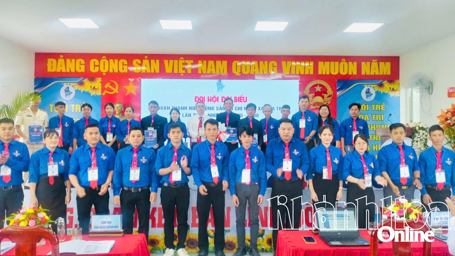 Ban Chấp hành Đoàn xã Hòa Trí nhiệm kỳ mới ra mắt Đại hội