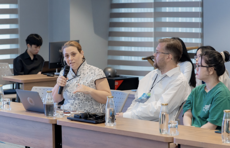 Hình 2. Giáo sư Filipa Martins – Nhà thiết kế và nghiên cứu sáng tạo, chuyên về thiết kế tương tác Game, với nhiều đóng góp quan trọng trong lĩnh vực giáo dục và công nghệ tại Đại học Saint Joseph, Macao.

