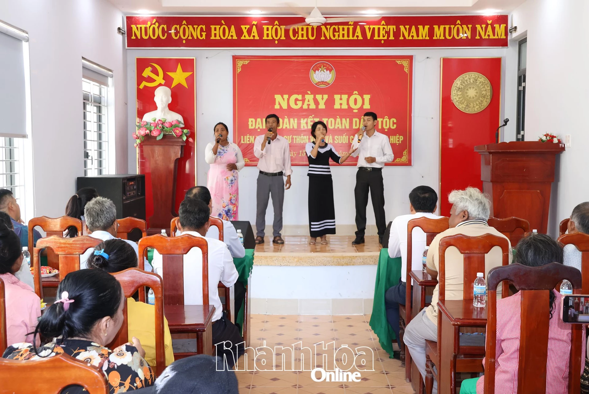 Một tiết mục văn nghệ tại ngày hội.