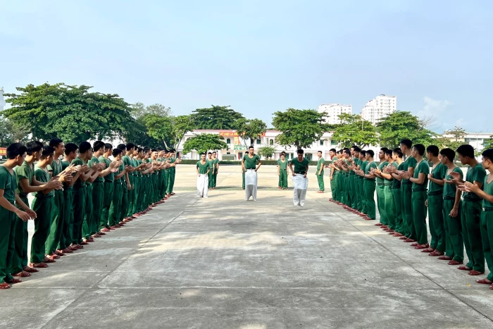 Trường Sĩ quan Thông tin tổ chức các hoạt động kỷ niệm 74 năm ngày truyền thống