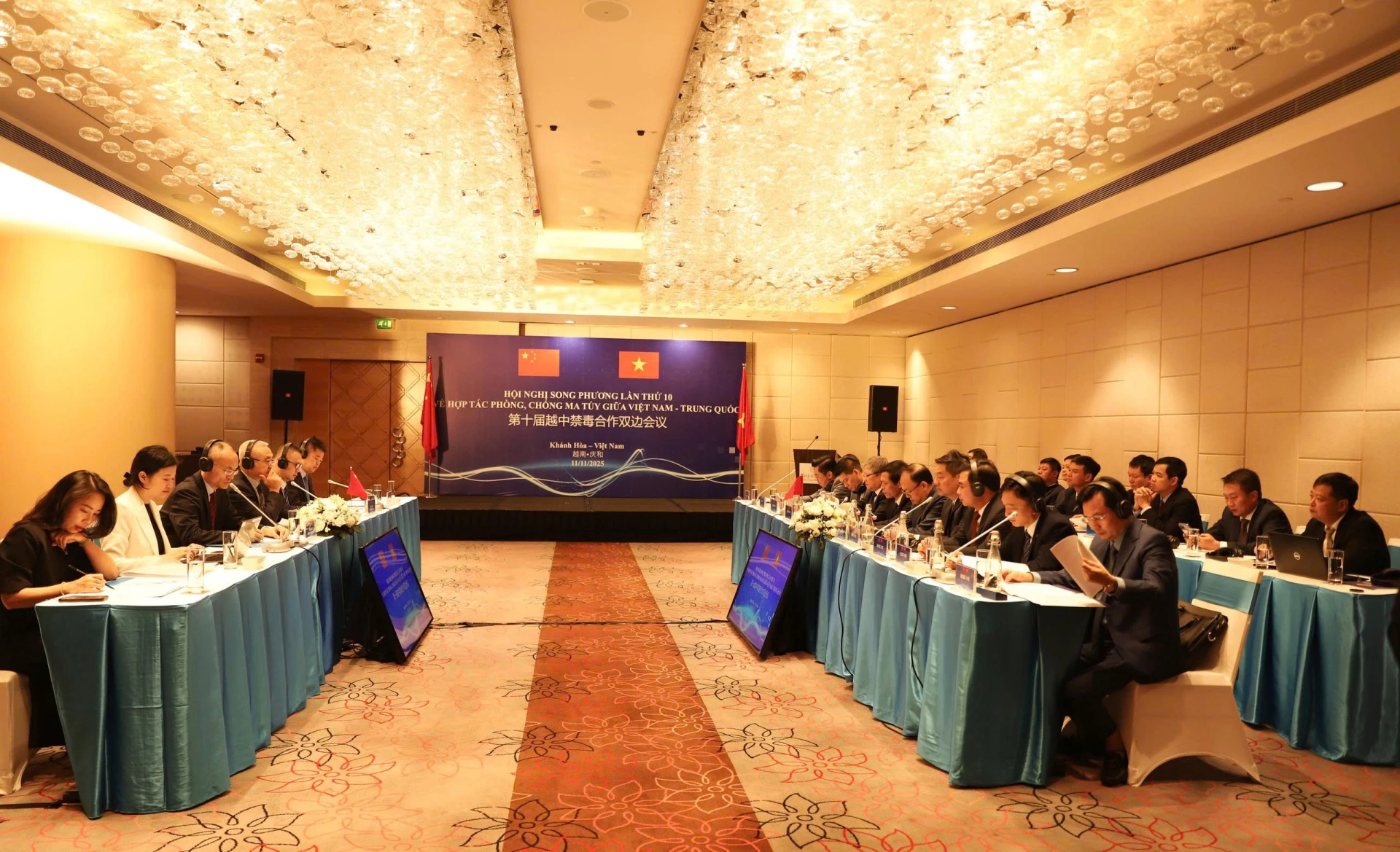 Toàn cảnh hội nghị.