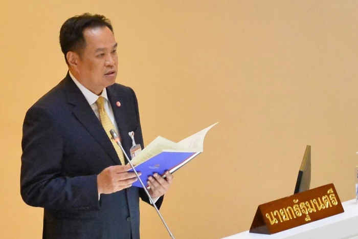 Thái Lan đình chỉ tuyên bố hòa bình với Campuchia