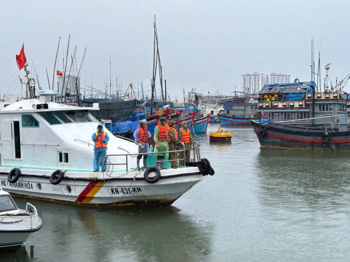 [Video] Công an Khánh Hòa triển khai các phương án ứng phó với cơn bão số 13