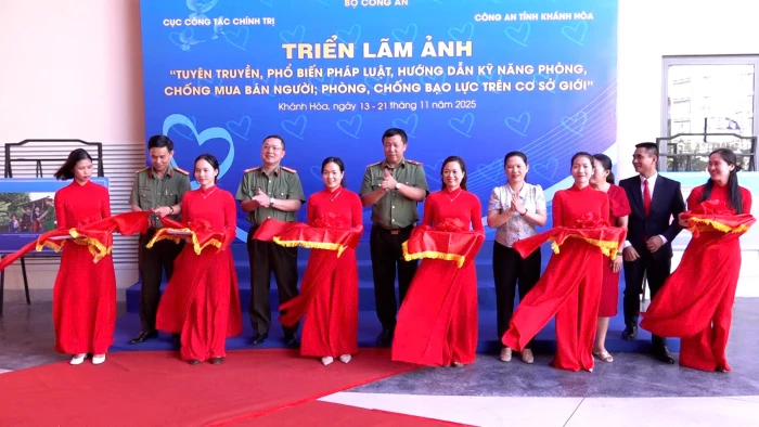 [Video] Bảo vệ thanh thiếu niên trên không gian mạng