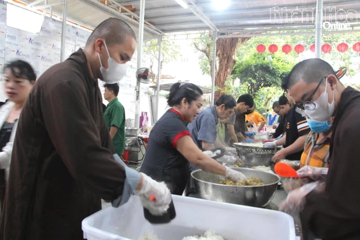 Thông tin sai trái, lời kêu gọi vô vọng của những kẻ bất nhân