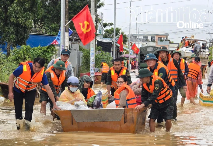 Tập trung toàn lực ứng phó, khắc phục hậu quả mưa lũ
