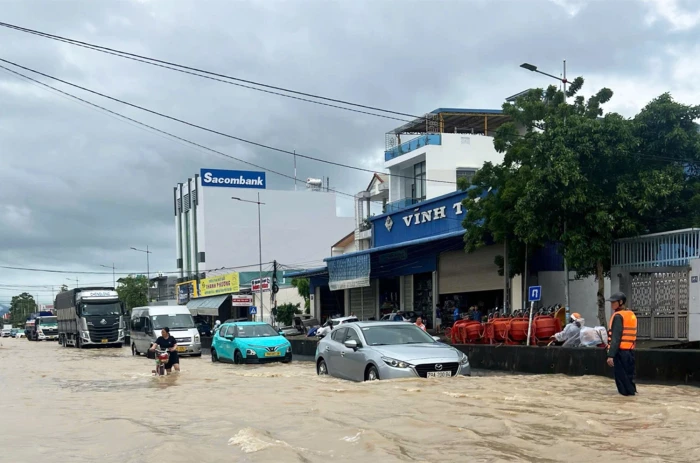 Phường Bắc Cam Ranh: Nhiều khu vực bị ngập sâu