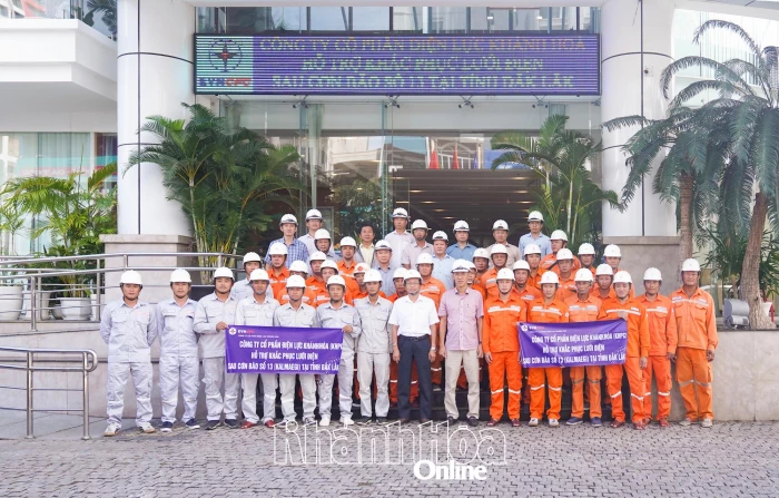 Ngành Điện Khánh Hòa ra quân hỗ trợ Đắk Lắk khắc phục lưới điện sau bão