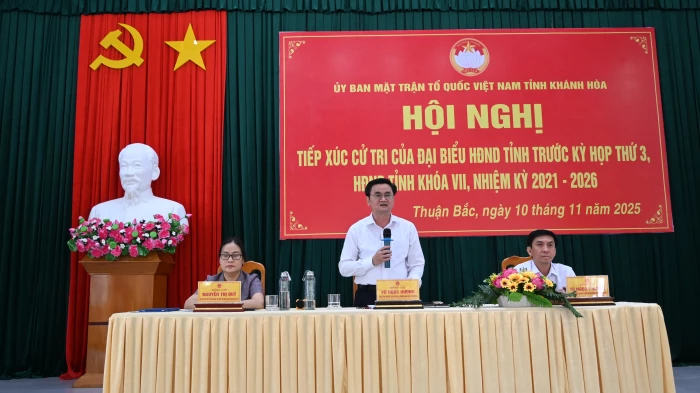 Đại biểu HĐND tỉnh tiếp xúc cử tri xã Thuận Bắc