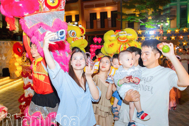 Podcast: Bản tin ngày 1-11