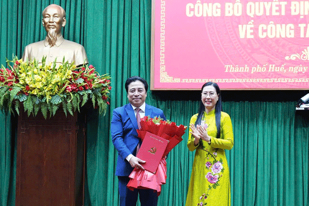 Podcast: Bản tin ngày 17-11