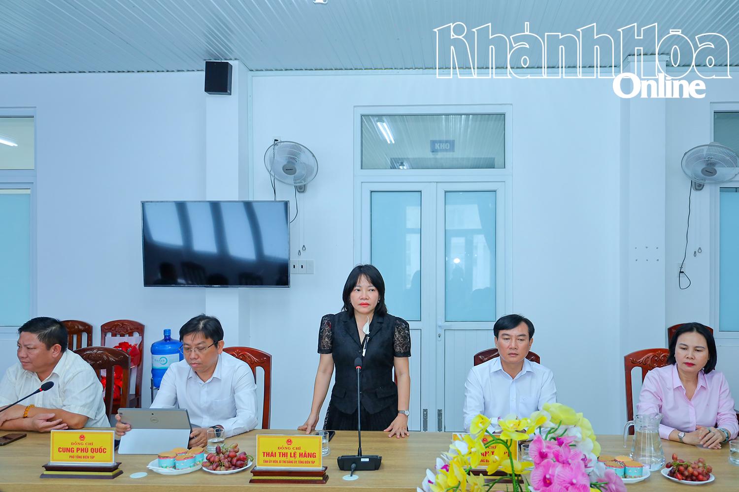 Đồng chí Thái Thị Lệ Hằng phát biểu tại buổi ký kết.